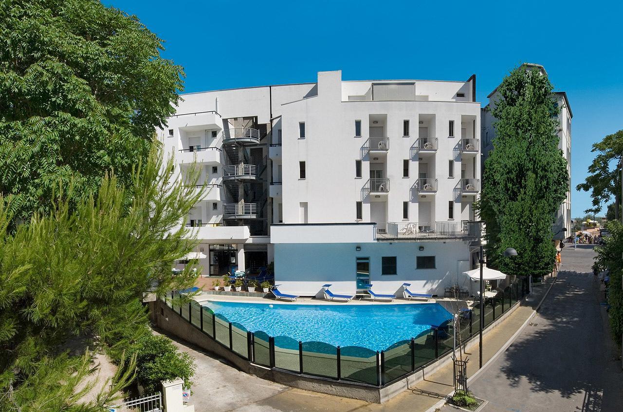 Hotel Bellevue Cattolica Exterior foto